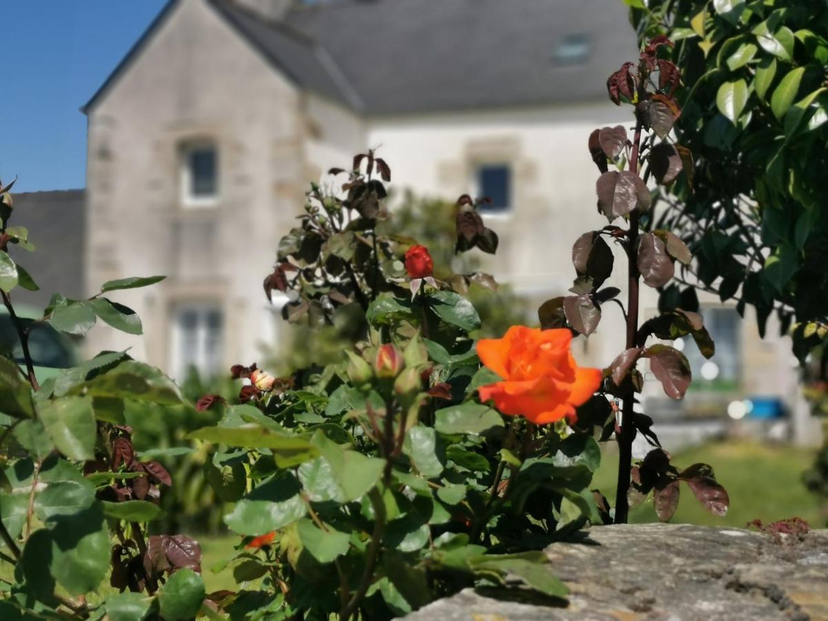 Les Gites De L'Hermine Plouigneau Exteriör bild