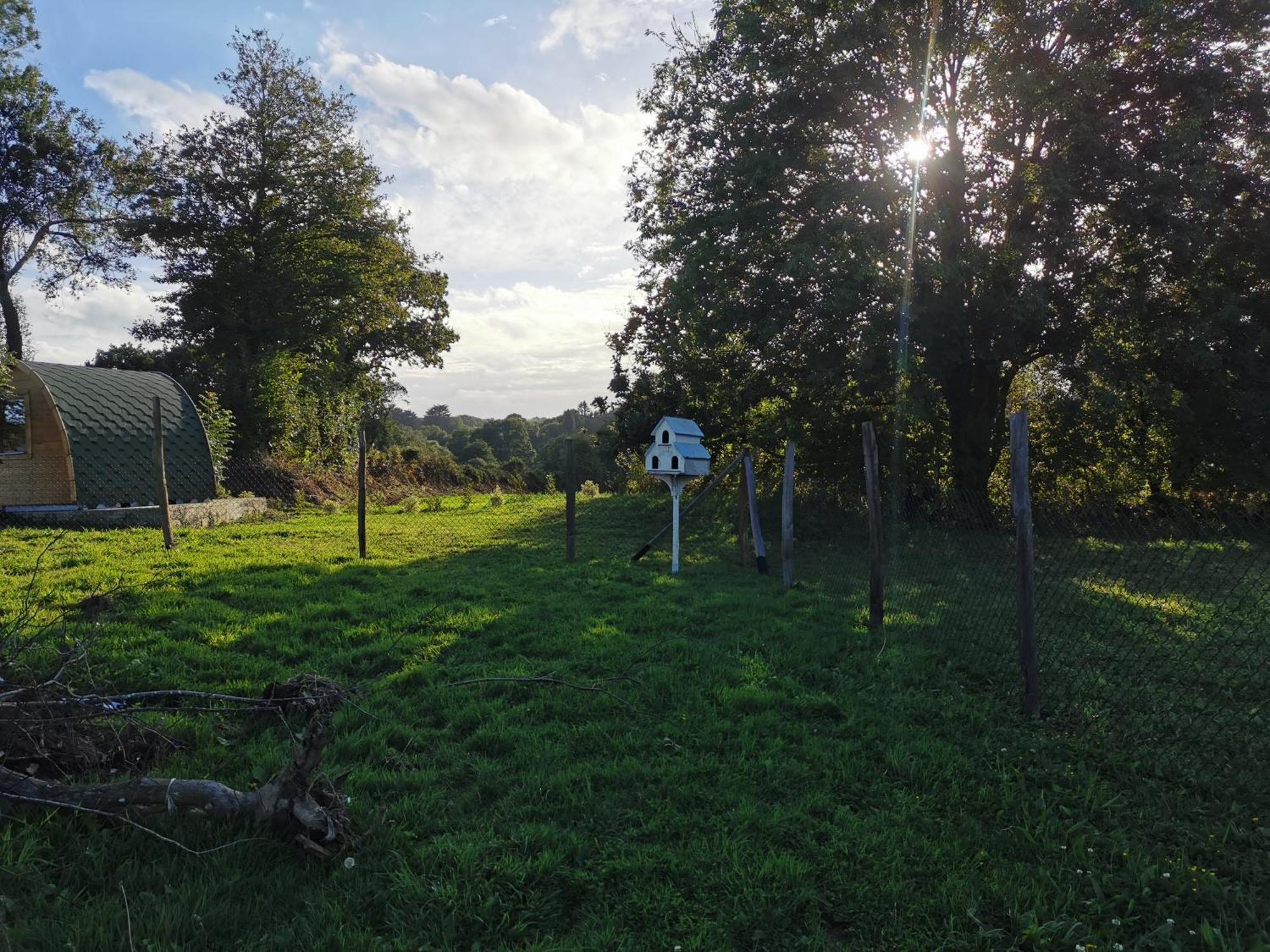 Les Gites De L'Hermine Plouigneau Exteriör bild